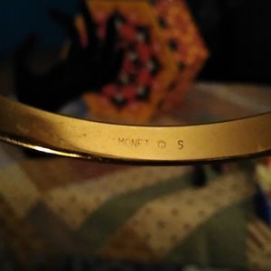 Monet gold bangle 🌺
